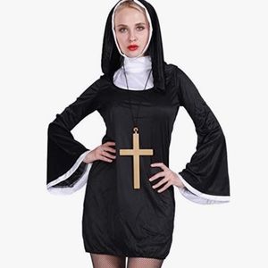 🌻 5/25 NWT EraSpooky Naughty Nun Costume- M